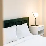 Pardal Rc A - Luxury 2 Bed In Alcantara شقة *