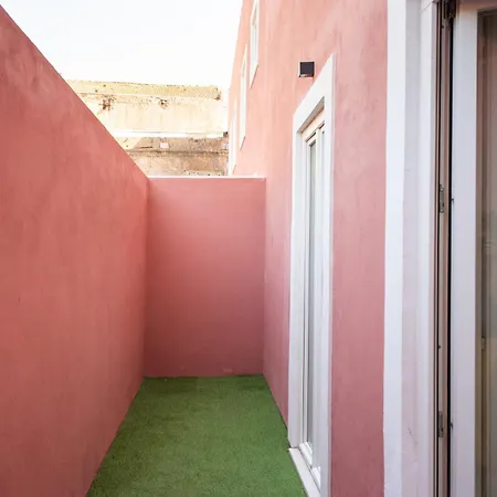 Pardal Rc A - Luxury 2 Bed In Alcantara Apartment