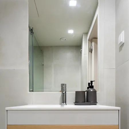 Pardal Rc A - Luxury 2 Bed In Alcantara Daire
